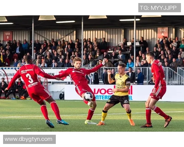 福伦丹与坎布尔的激烈对决谁能在这场较量中笑到最后